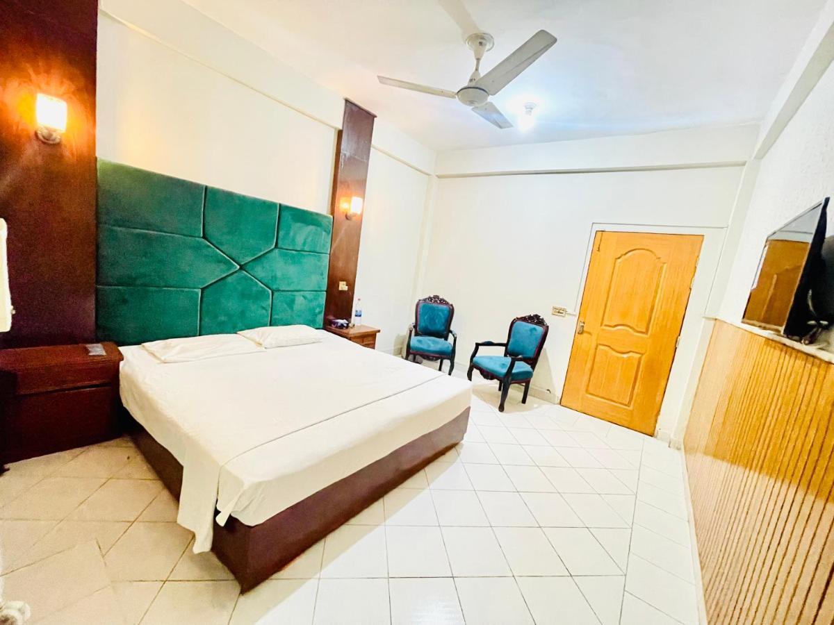 Hotel New Mid City ملتان المظهر الخارجي الصورة
