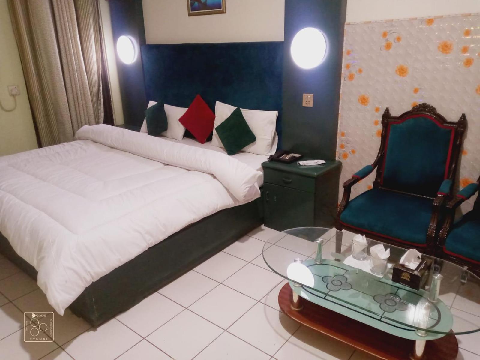 Hotel New Mid City ملتان المظهر الخارجي الصورة